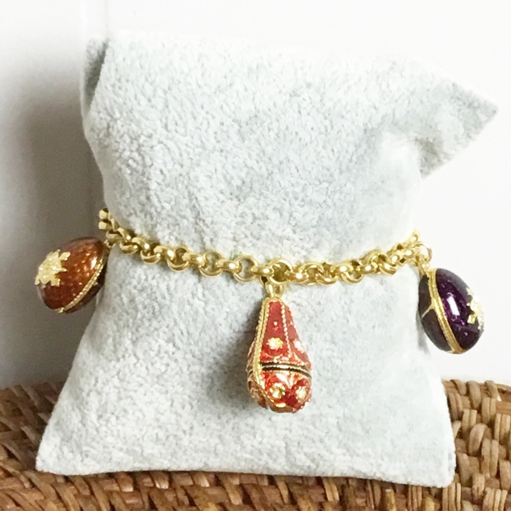 CRAFT Vintage Costume Jewelry Gold Toned Egg Charm Bracelet